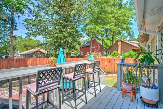 91 Willow Oak Circle, North Charleston, SC 29418