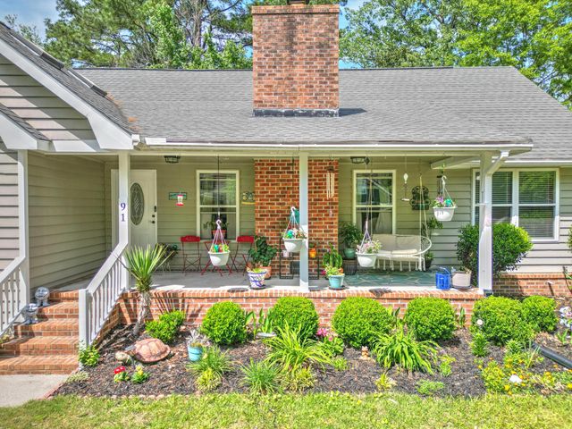 91 Willow Oak Circle, North Charleston, SC 29418
