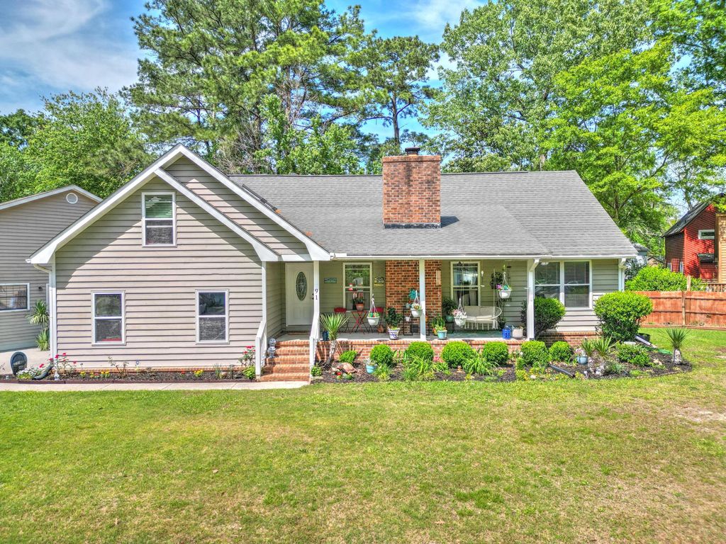 91 Willow Oak Circle, North Charleston, SC 29418