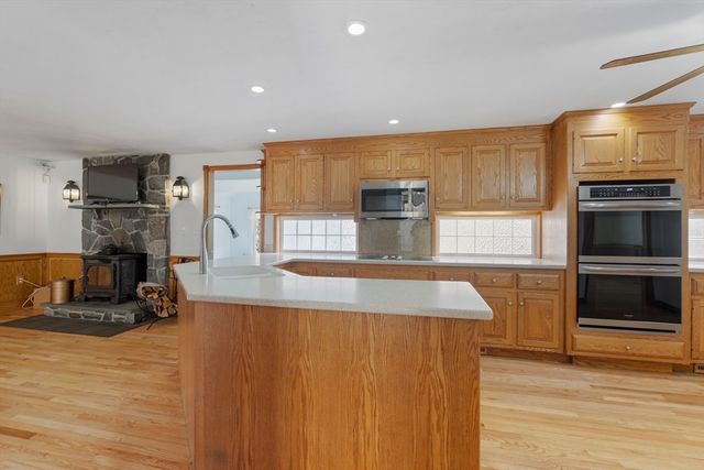 147 West Street, Douglas, MA 01516