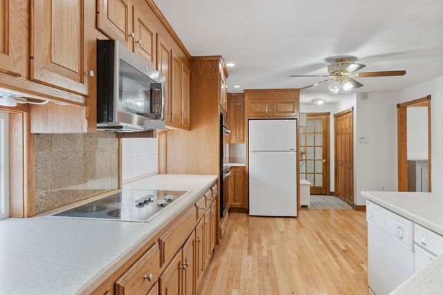 147 West Street, Douglas, MA 01516