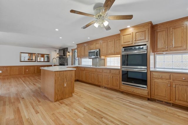 147 West Street, Douglas, MA 01516