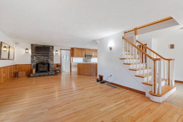 147 West Street, Douglas, MA 01516