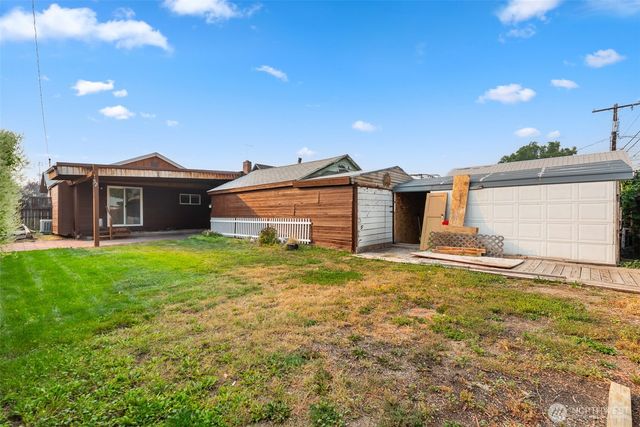 203 Fuller Street, Wenatchee, WA 98801