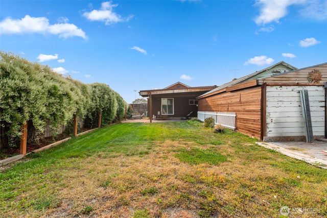 203 Fuller Street, Wenatchee, WA 98801