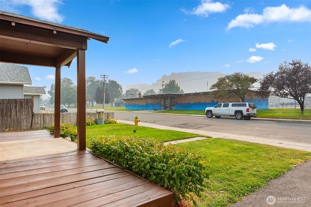 203 Fuller Street, Wenatchee, WA 98801