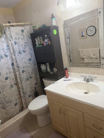 15100 NE 13th Avenue, North Miami Beach, FL 33162