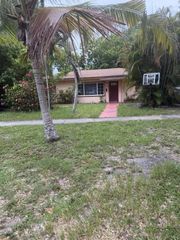 15100 NE 13th Avenue, North Miami Beach, FL 33162
