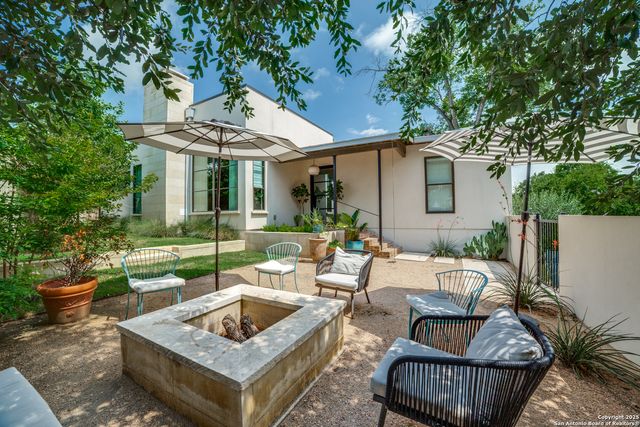 215 Circle Street, San Antonio, TX 78209