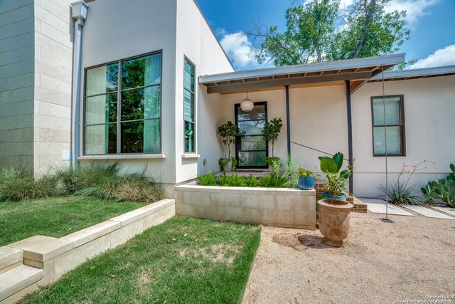 215 Circle Street, San Antonio, TX 78209