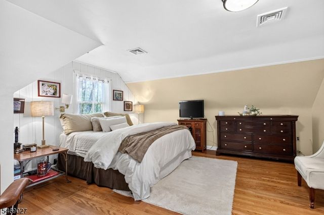255 Smull Ave, North Caldwell Boro, NJ 07006