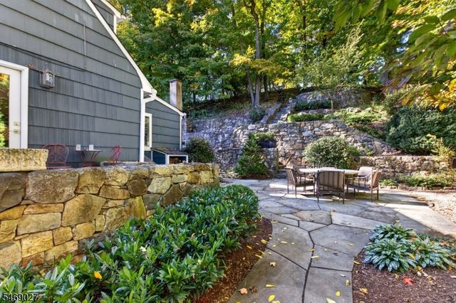 255 Smull Ave, North Caldwell Boro, NJ 07006