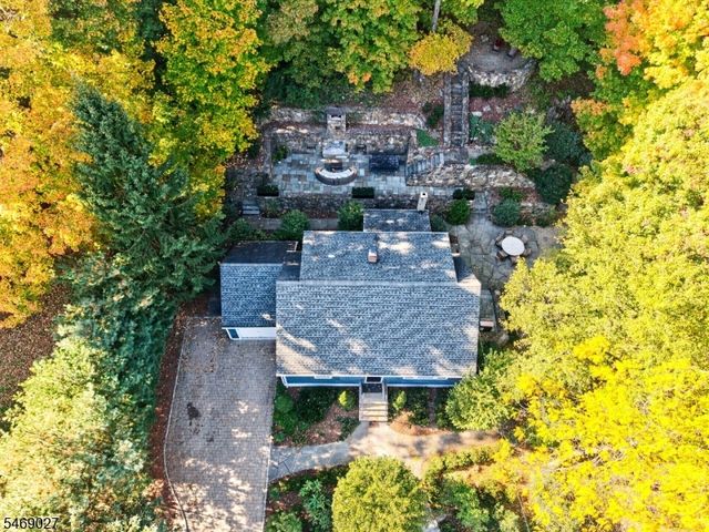 255 Smull Ave, North Caldwell Boro, NJ 07006