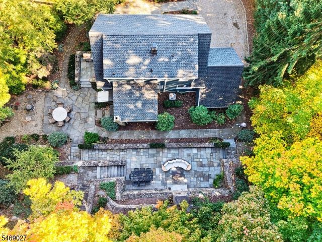 255 Smull Ave, North Caldwell Boro, NJ 07006