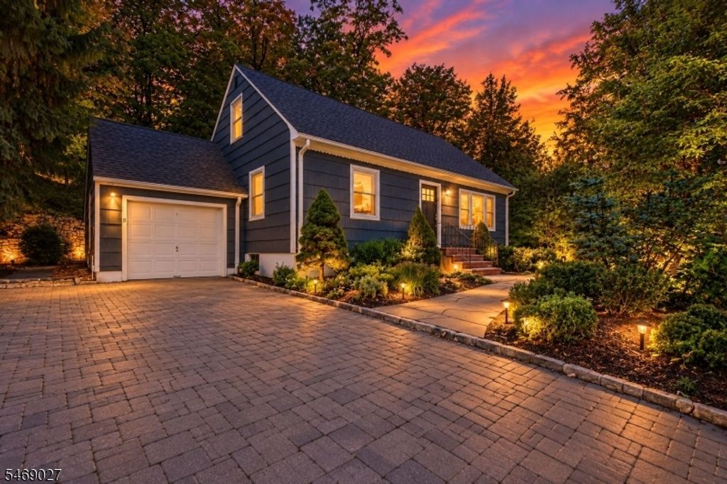 255 Smull Ave, North Caldwell Boro, NJ 07006 — exterior