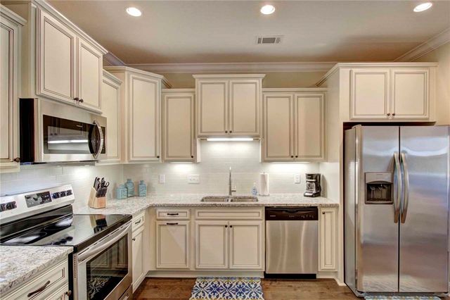 205 Mariners Circle, St Simons Island, GA 31522