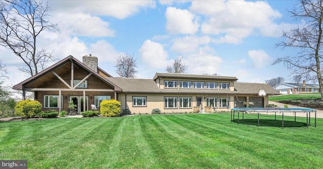 219 OLD MILL RD, Newmanstown, PA 17073