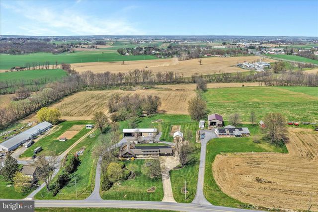 219 OLD MILL RD, Newmanstown, PA 17073