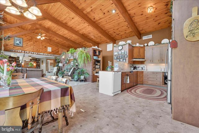 219 OLD MILL RD, Newmanstown, PA 17073