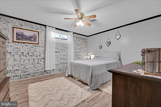 219 OLD MILL RD, Newmanstown, PA 17073