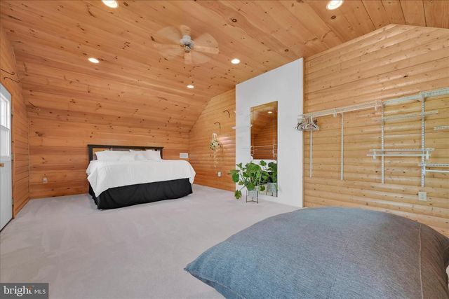 219 OLD MILL RD, Newmanstown, PA 17073