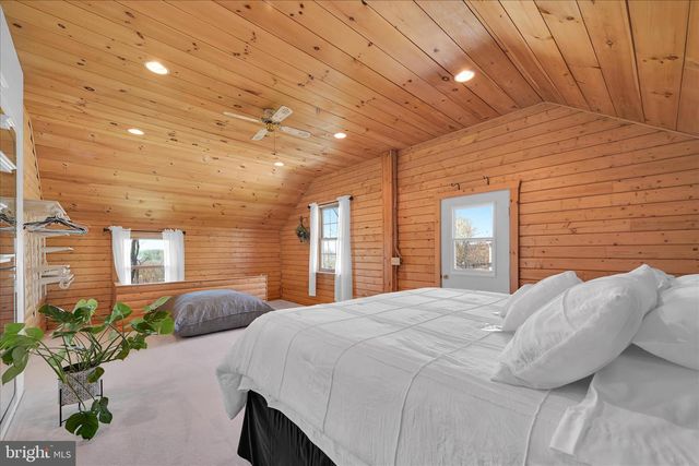 219 OLD MILL RD, Newmanstown, PA 17073