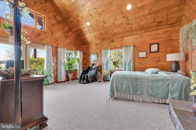 219 OLD MILL RD, Newmanstown, PA 17073