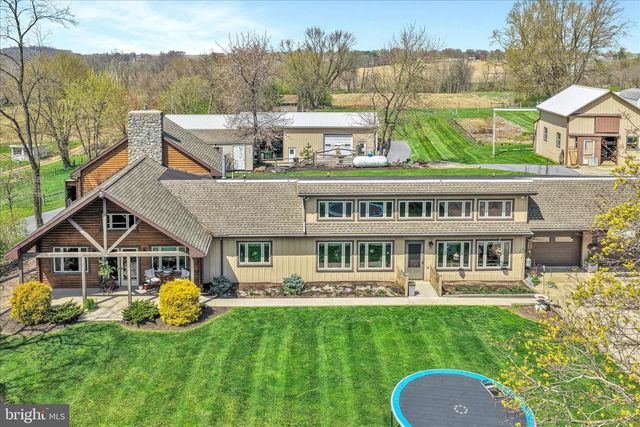 219 OLD MILL RD, Newmanstown, PA 17073