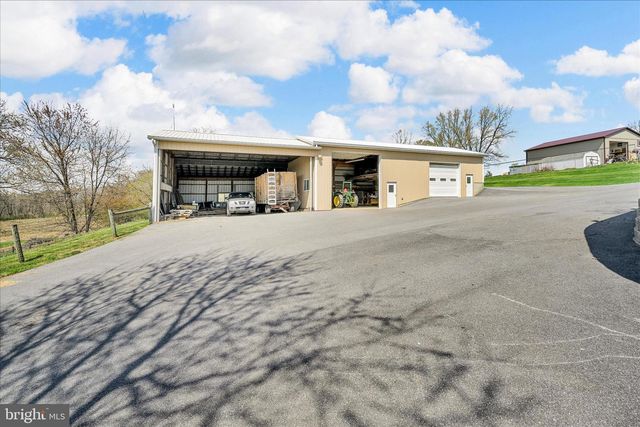 219 OLD MILL RD, Newmanstown, PA 17073