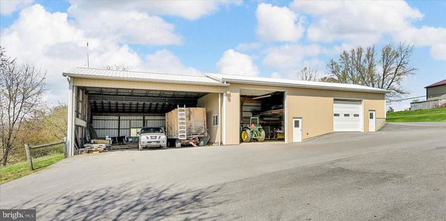 219 OLD MILL RD, Newmanstown, PA 17073