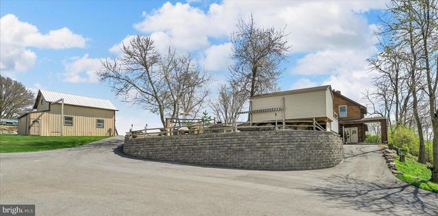 219 OLD MILL RD, Newmanstown, PA 17073