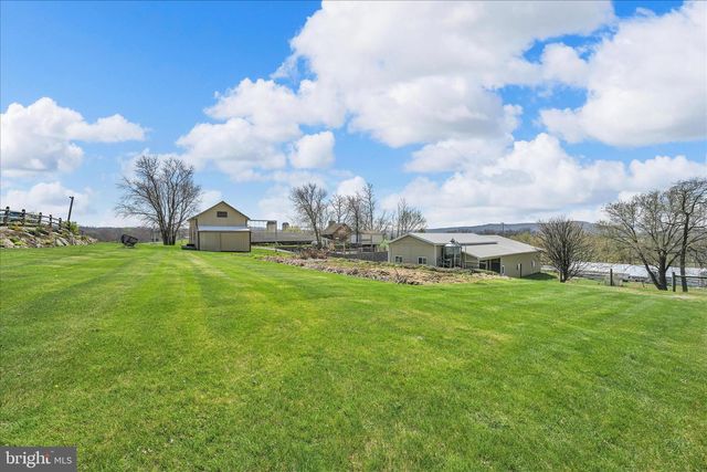 219 OLD MILL RD, Newmanstown, PA 17073