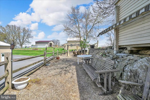 219 OLD MILL RD, Newmanstown, PA 17073