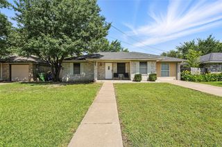817 Thedford Road, Seagoville, TX 75159