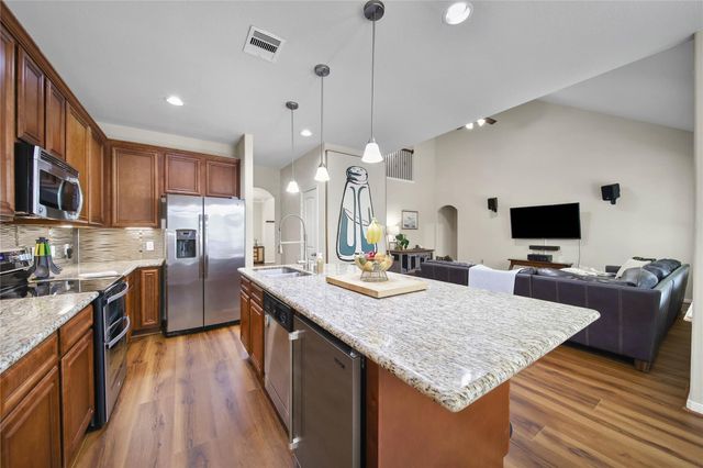 9223 Wapiti Trail, Conroe, TX 77303