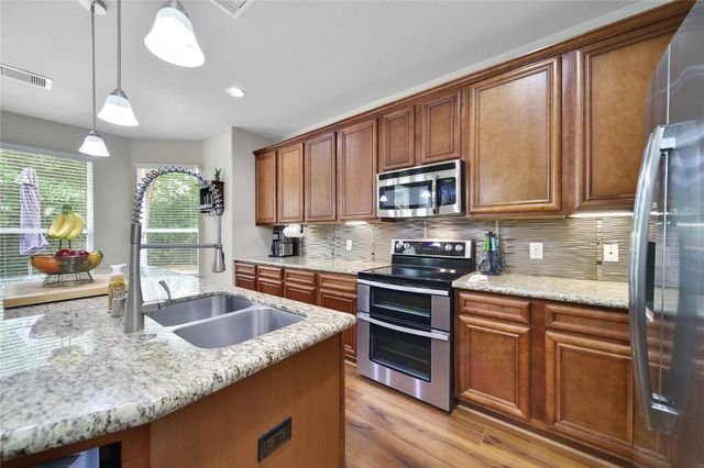 9223 Wapiti Trail, Conroe, TX 77303