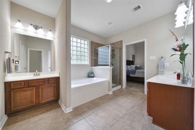 9223 Wapiti Trail, Conroe, TX 77303