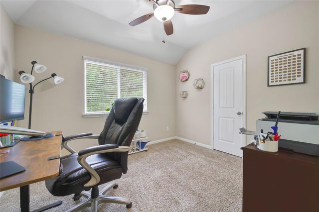 9223 Wapiti Trail, Conroe, TX 77303
