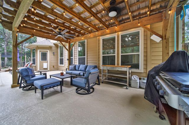 9223 Wapiti Trail, Conroe, TX 77303