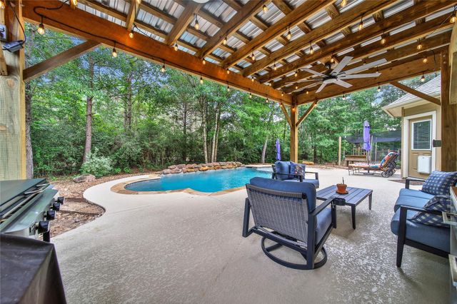 9223 Wapiti Trail, Conroe, TX 77303