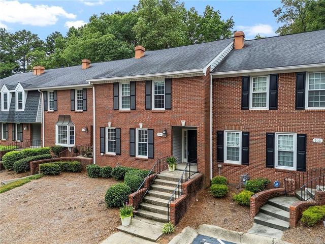 504 Dunwoody Chace, Atlanta, GA 30328