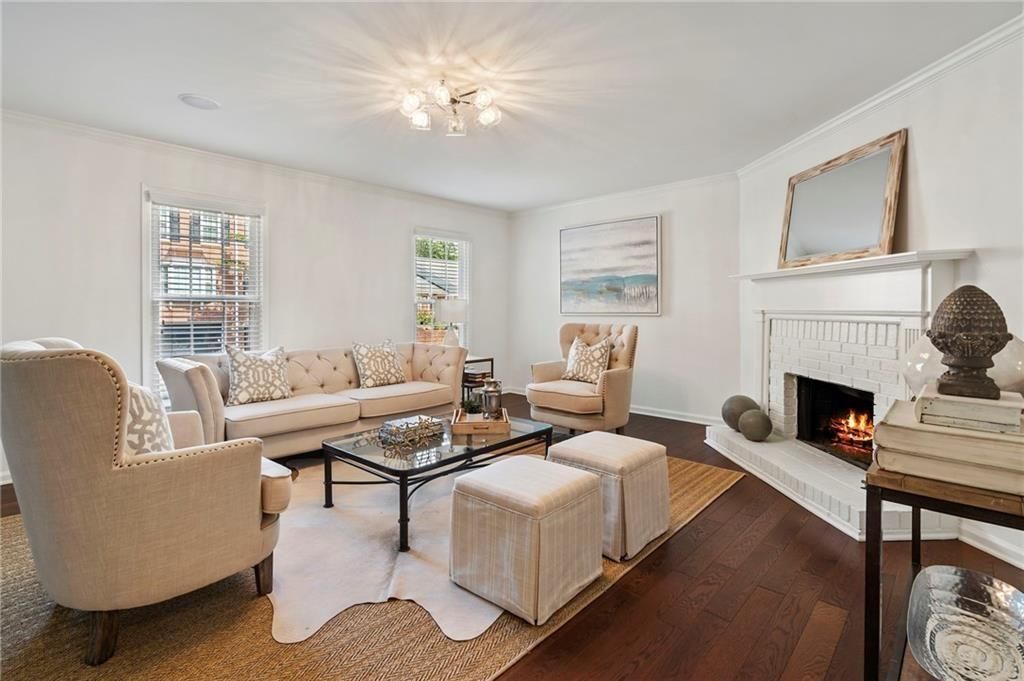 504 Dunwoody Chace, Atlanta, GA 30328