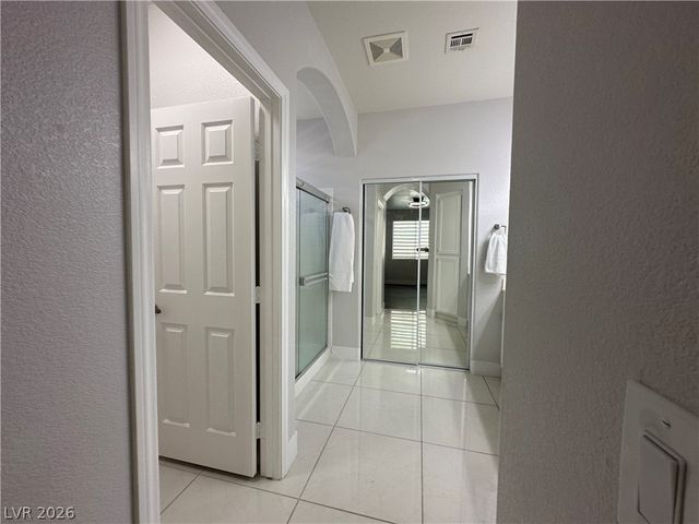 11106 Evvie Lane, Las Vegas, NV 89135