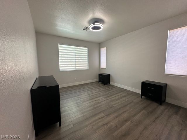 11106 Evvie Lane, Las Vegas, NV 89135