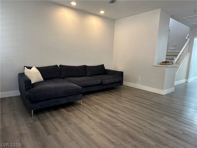 11106 Evvie Lane, Las Vegas, NV 89135