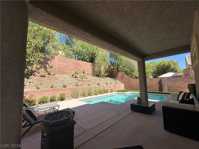 11106 Evvie Lane, Las Vegas, NV 89135