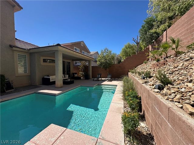 11106 Evvie Lane, Las Vegas, NV 89135