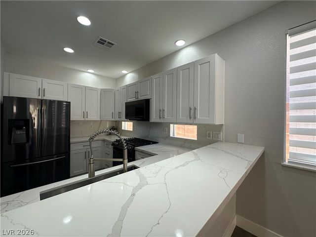 11106 Evvie Lane, Las Vegas, NV 89135