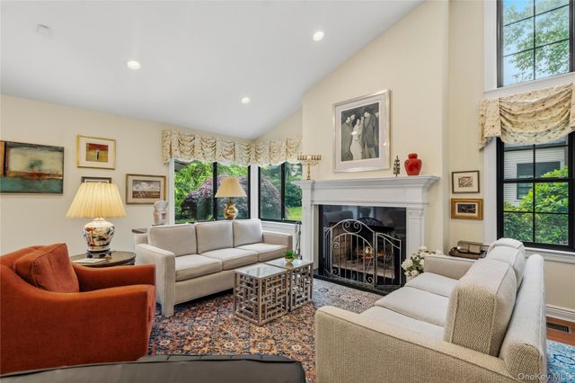 111 Dove Hill Drive, Manhasset, NY 11030