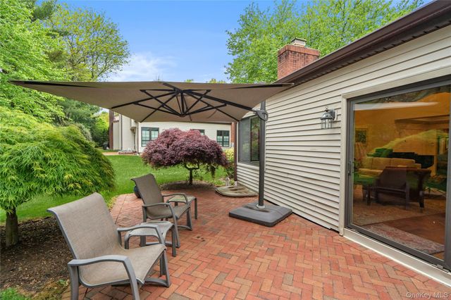 111 Dove Hill Drive, Manhasset, NY 11030